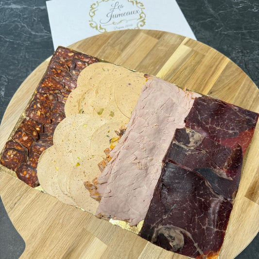 Plateau varié de charcuterie